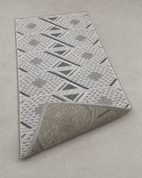Geometrik Üçgen Desenli Modern Salon Halısı - Gri İskandinav Tarzı image 1