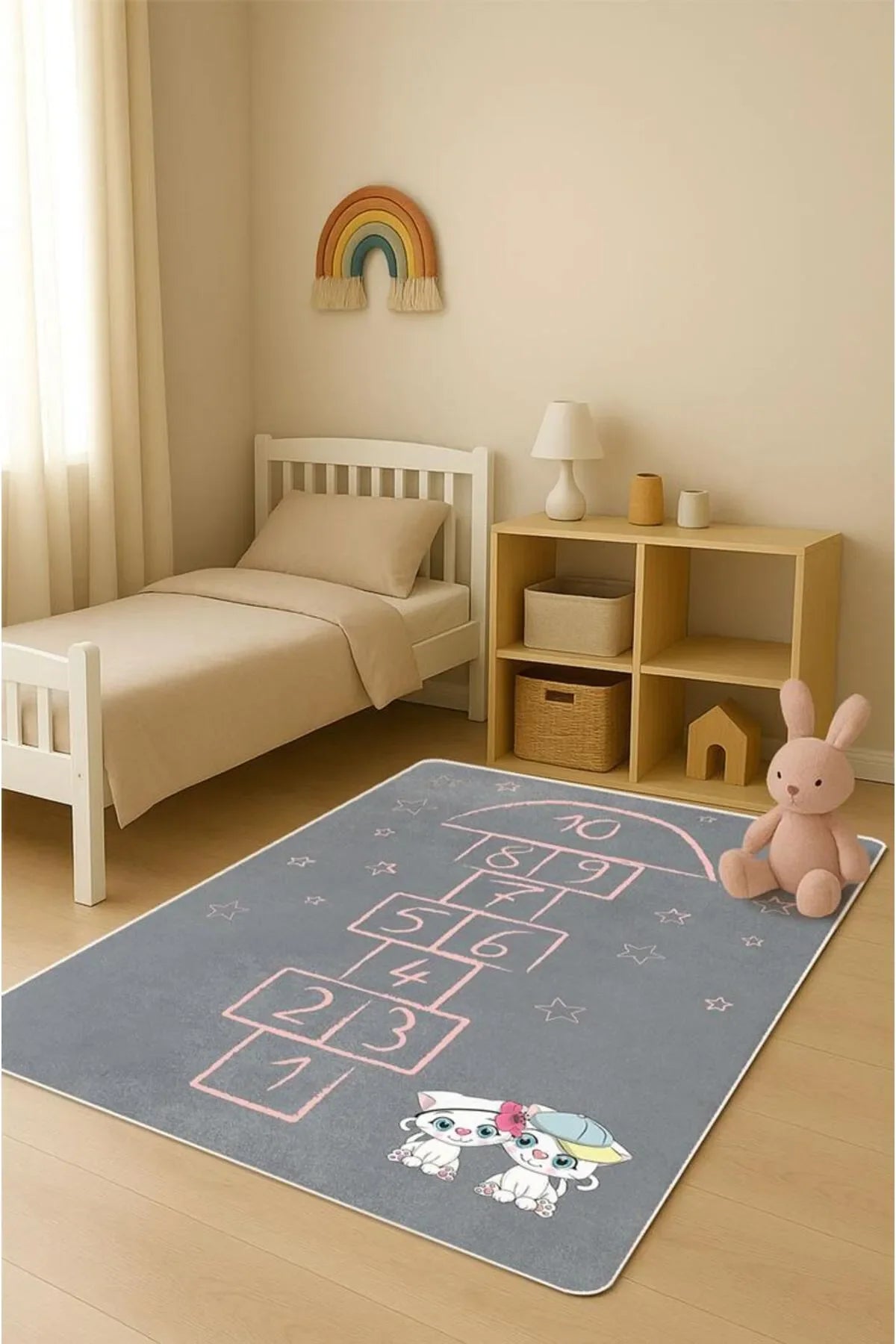 Gri Seksek Desenli Kedi Figürlü Çocuk Odası Kaymaz Taban Oyun Halısı H01234A