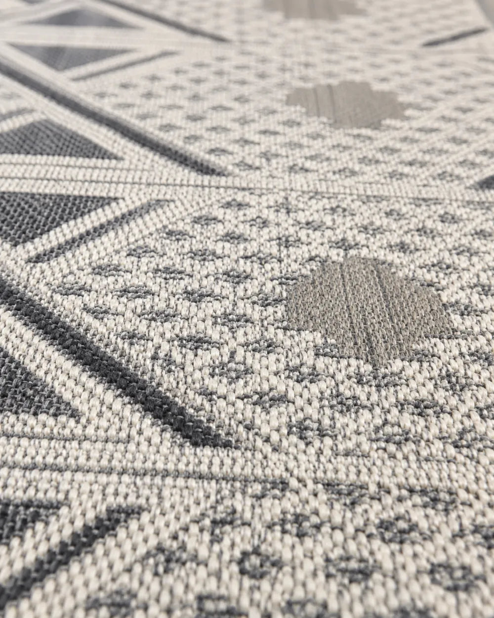 Geometrik Üçgen Desenli Modern Salon Halısı - Gri İskandinav Tarzı image 3