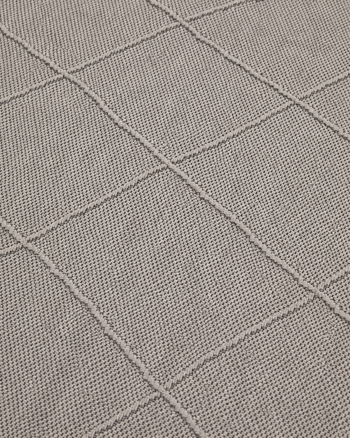 Modern Dokulu Açık Gri Baklava Desenli Şönil Kilim Halı