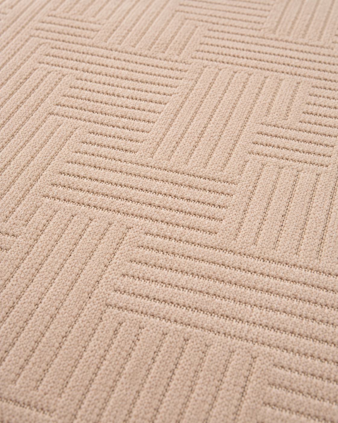 Pudra Bej Dokulu Geometrik Çizgi Desenli Şönil Kilim Halı