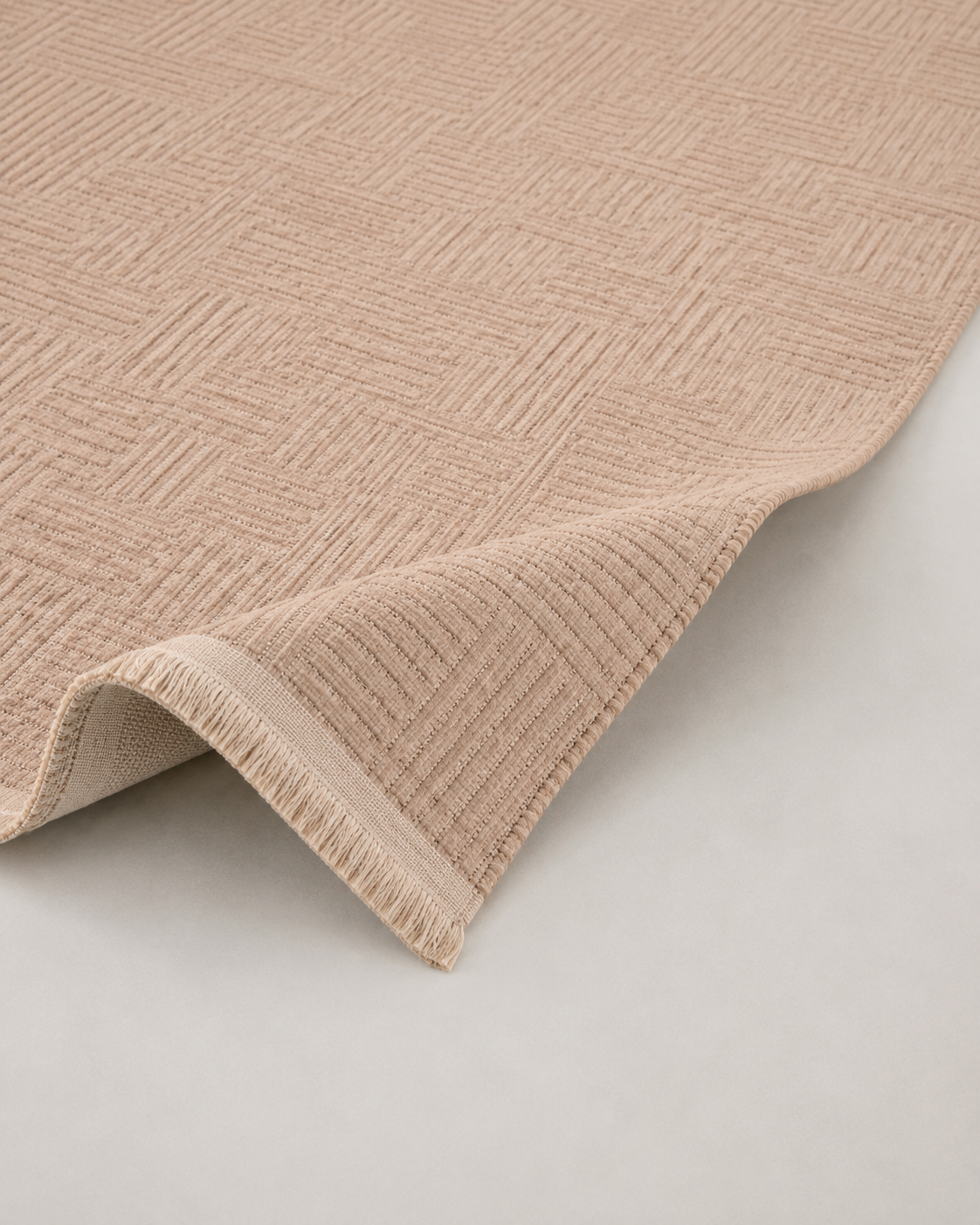Pudra Bej Dokulu Geometrik Çizgi Desenli Şönil Kilim Halı