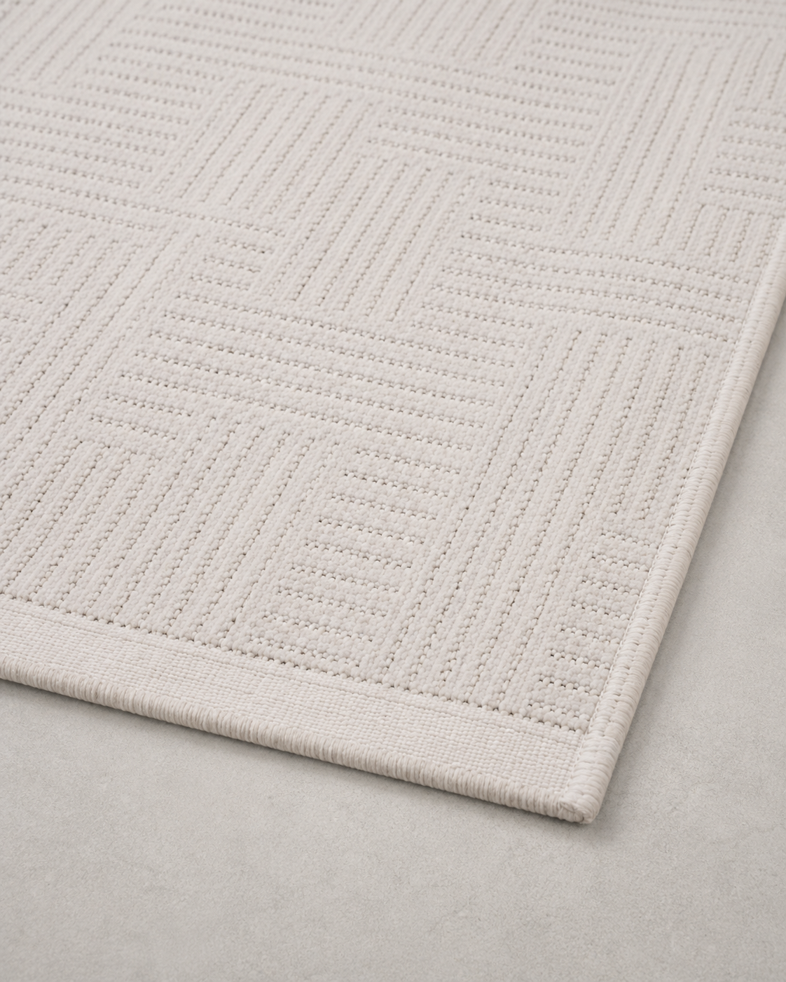 Krem Beyaz Dokulu Geometrik Desenli Modern Şönil Kilim Halı