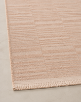 Modern Dokulu Bej Çizgi Desenli Şönil Kilim Halı