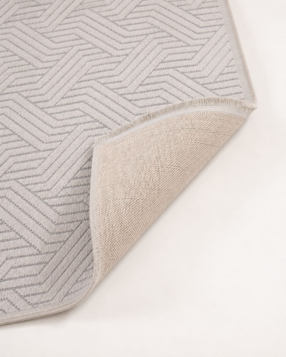 İskandinav Tarz Geometrik Desenli Şönil Kilim Halı